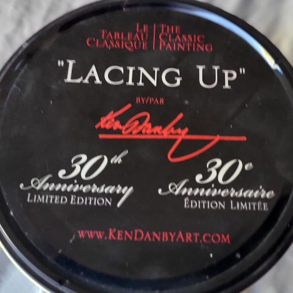 COLLECTABLE 30TH ANNIVERSARY LIMITED EDITION LACING UP by KEN DANBY TIN CAN - Picture 2 of 11